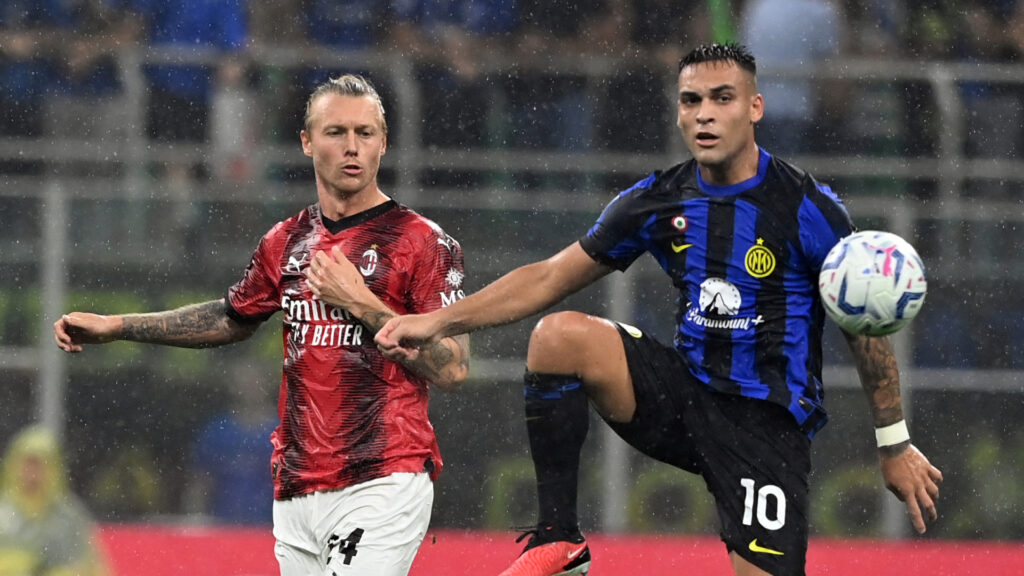 Lautaro Martinez Simon Kjaer FC Internazionale v AC Milan Serie A TIM 09172023 (Claudio Villa/AC Milan via Getty Images)