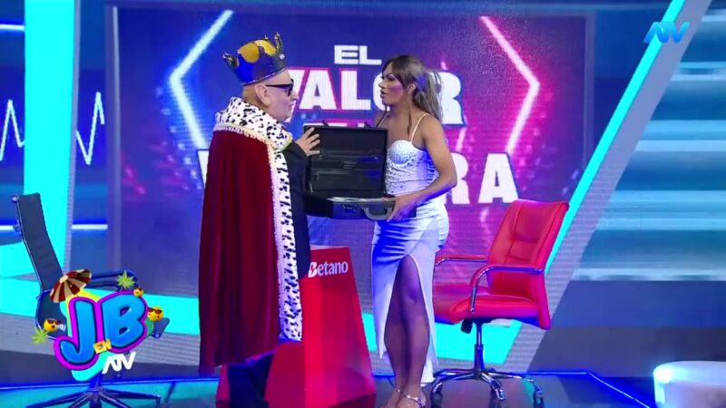 https://pe-atv.vod.fireclip.io/atv_peru/2025/03/23/a7c32/7c35/shirley-tarrica-revela-sus-secretos-en-el-valor-de-la-verdura-desktop.mp4