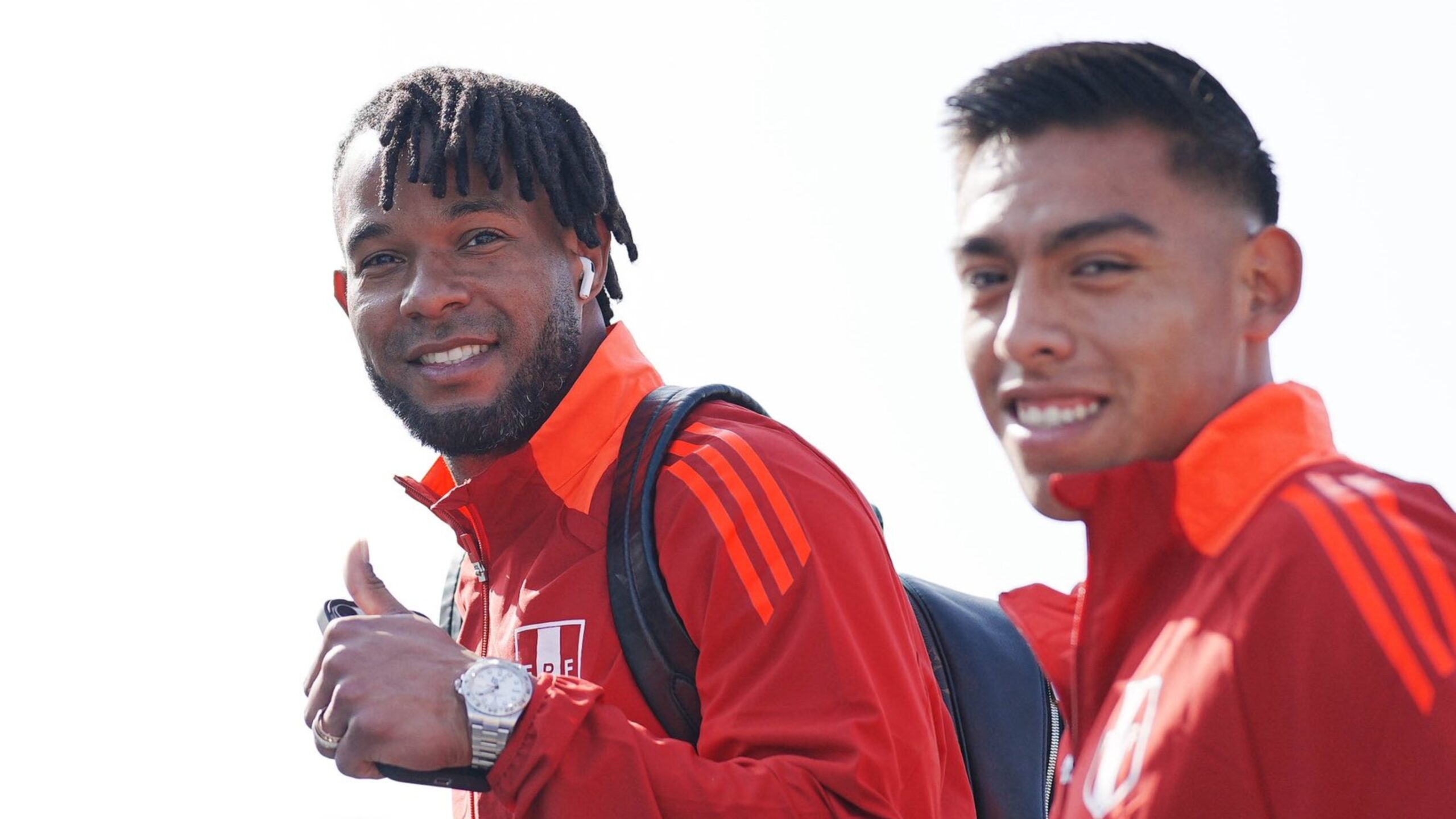La Selección Peruana partió rumbo a Montevideo y quedó lista para enfrentar a Uruguay