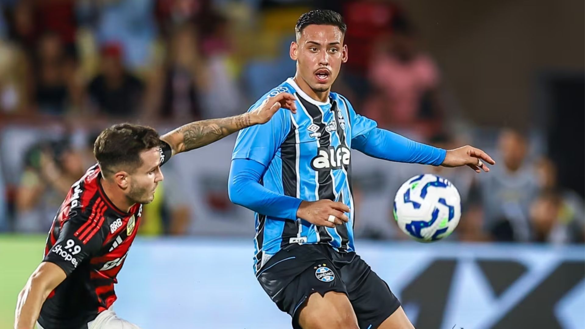 Llega en buen momento: Erick Noriega cumplió en su debut con Gremio
