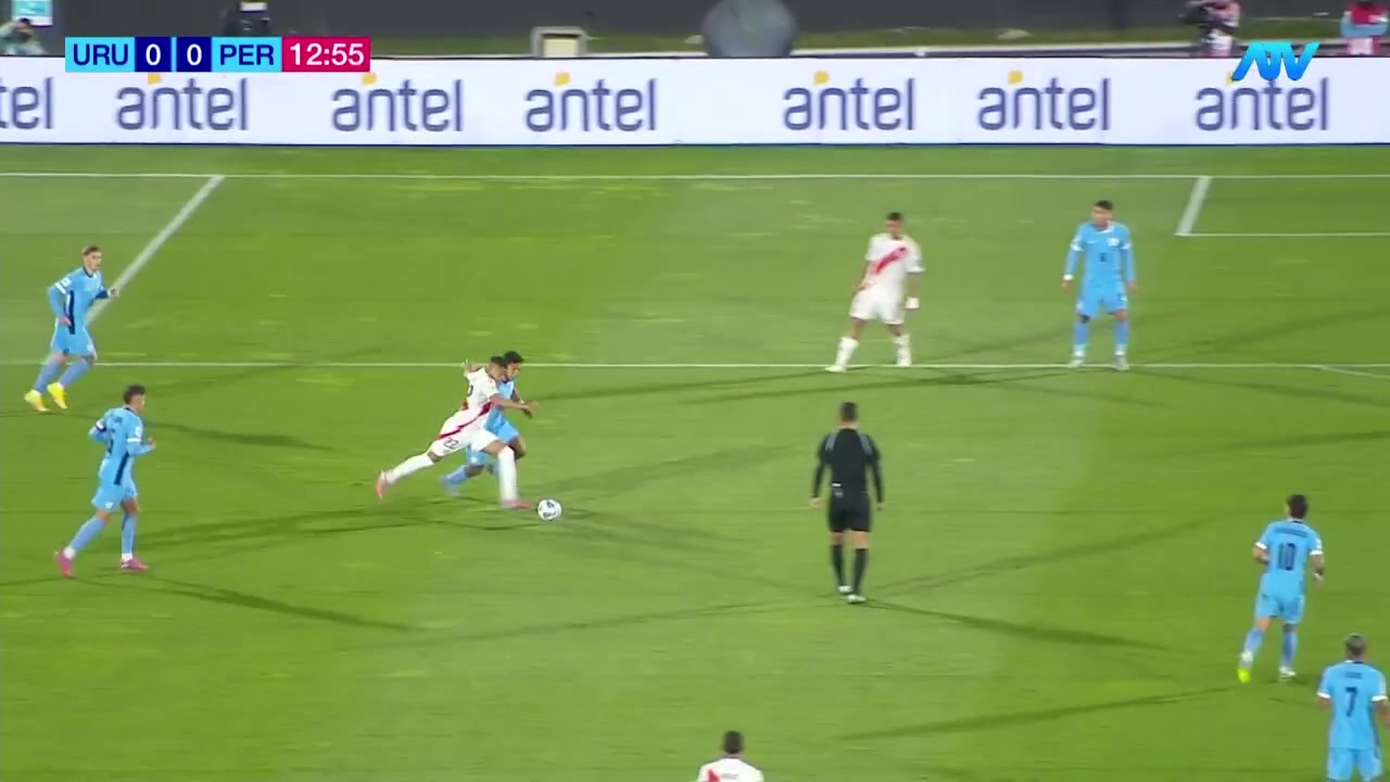 13' Primera de Perú