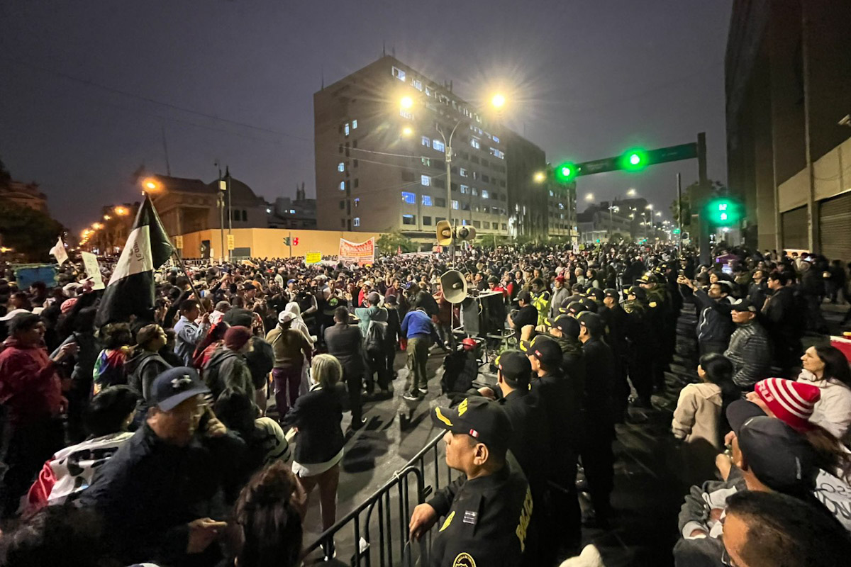 Defensoría del Pueblo confirma un fallecido durante marcha de la ‘Generación Z’