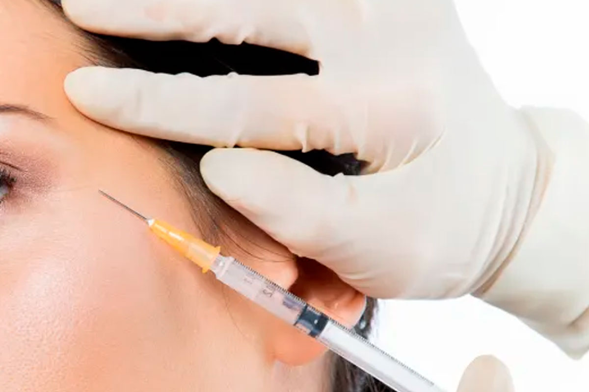 Mujer se somete a un tratamiento con bótox, pero terminó con el rostro desfigurado: “Tengo miedo que se me cierre el ojo”