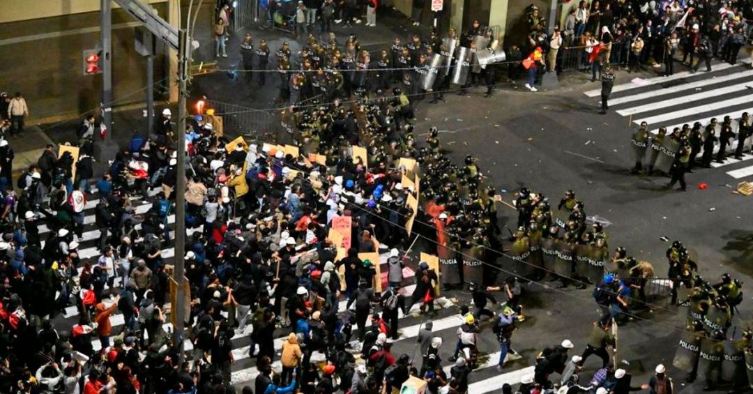 Defensoría reportó que violenta marcha dejó 120 heridos, 3 de ellos menores de edad