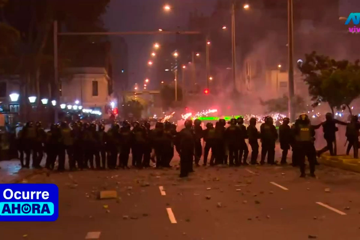 PNP y Mininter reportaron que 5 agentes resultaron heridos e invocaron a la protesta pacífica