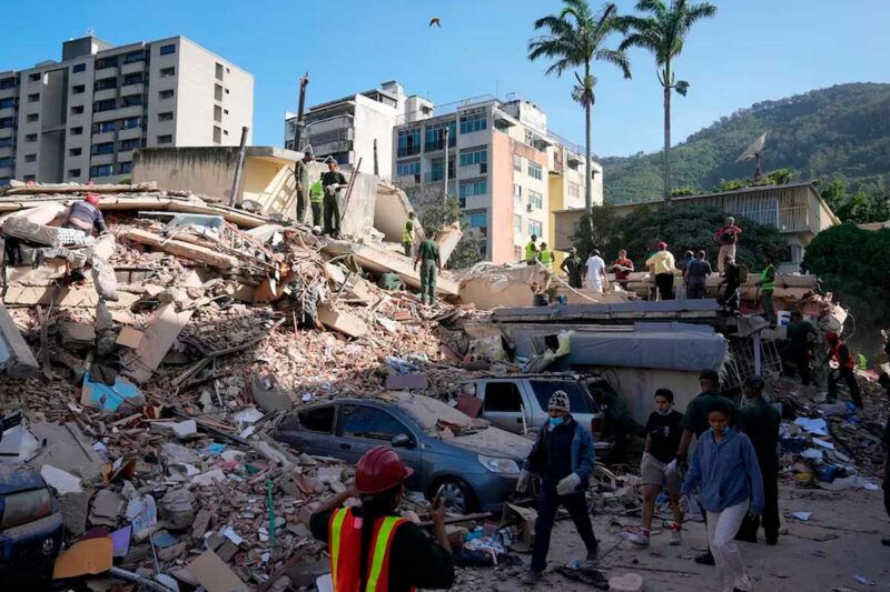 Mapa de Caracas mostrando las zonas de La Candelaria y San Bernardino afectadas por el terremoto en Venezuela.