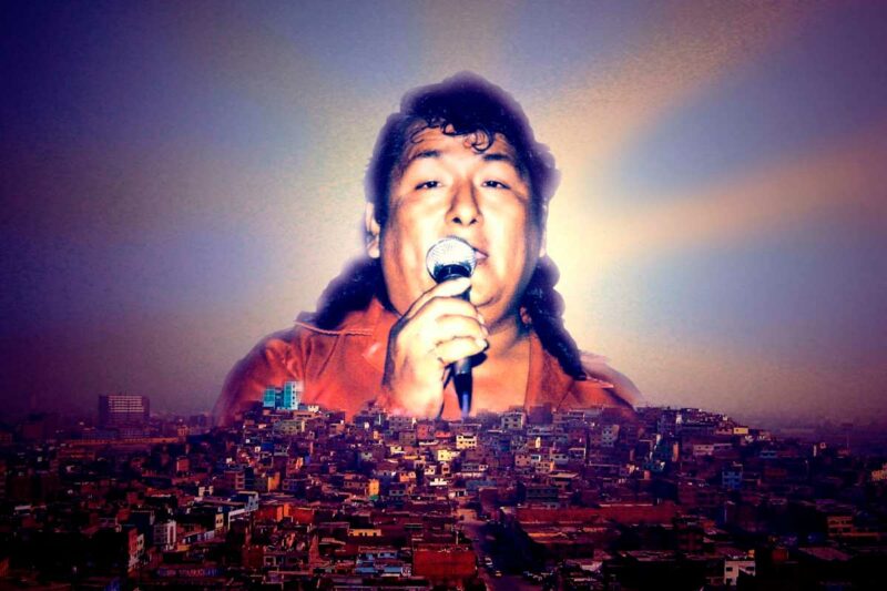 Retrato de Chacalón con su característico look y rulos alborotados en un escenario, el legendario rey de la música chicha.
