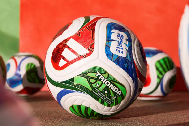 whatsapp-modo-mundial-2026-nuevo-emoji-con-la-pelota-oficial