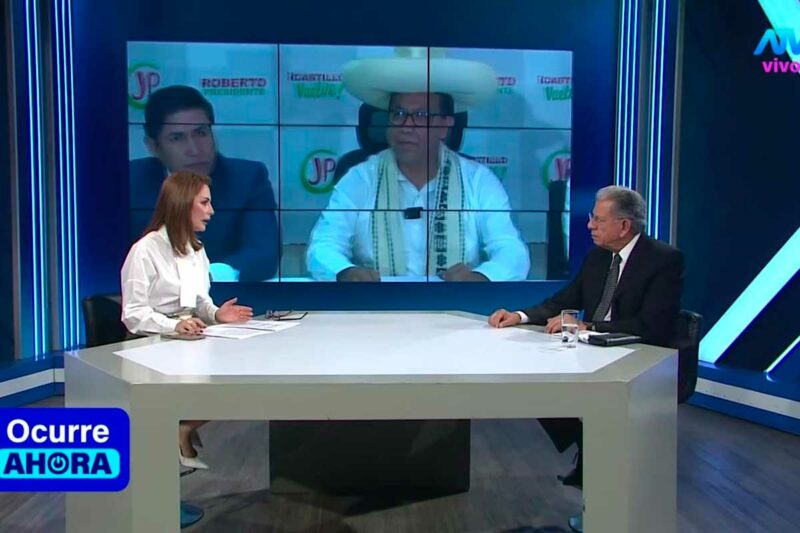 Óscar Urviola, expresidente del Tribunal Constitucional, durante entrevista sobre los argumentos de fraude electoral.