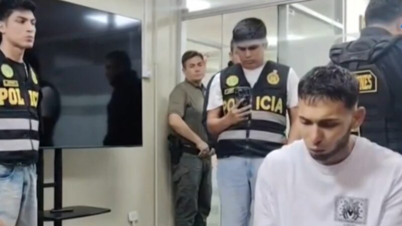 La Policía interrogando a presunto sicario que acabó con la vida del dueño de carwash.