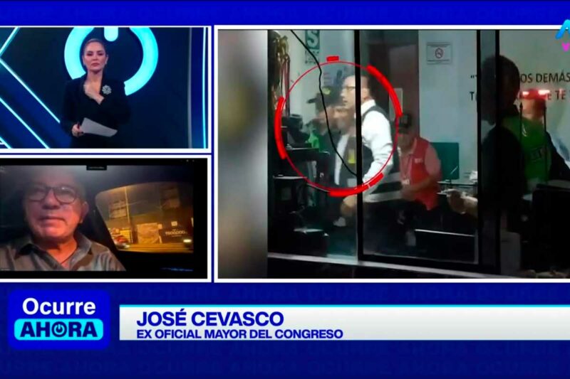 Julián Pérez durante traslado a Medicina Legal y DIRINCRI