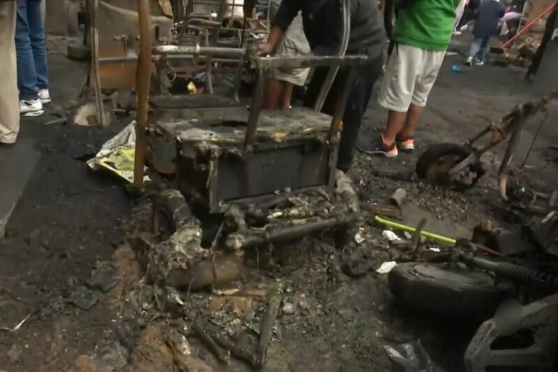 Vivienda destruida por incendio en La Victoria con 10 fallecidos