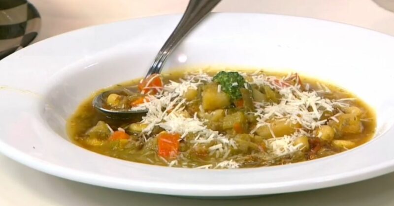 Plevisani compartió una preparación saludable y reconfortante que se puede servir con verduras enteras o licuada como crema.