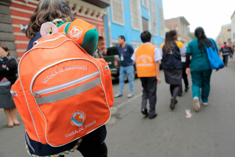 Errores comunes que debes evitar al armar tu mochila de emergencia.