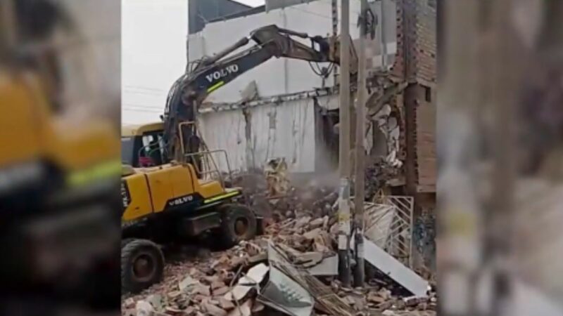 Demolición de viviendas en Puente Piedra para recuperar espacios públicos en la Panamericana Norte