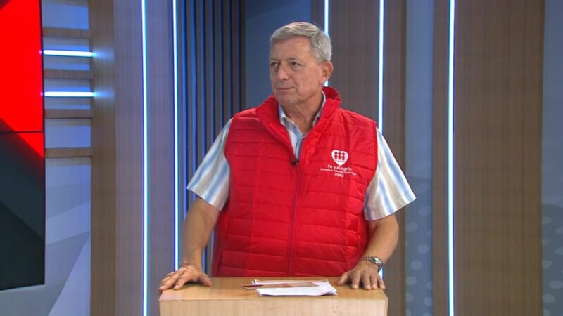 Padre Ernesto Cavassa, director general de Fe y Alegría en Perú, durante entrevista sobre el modelo educativo